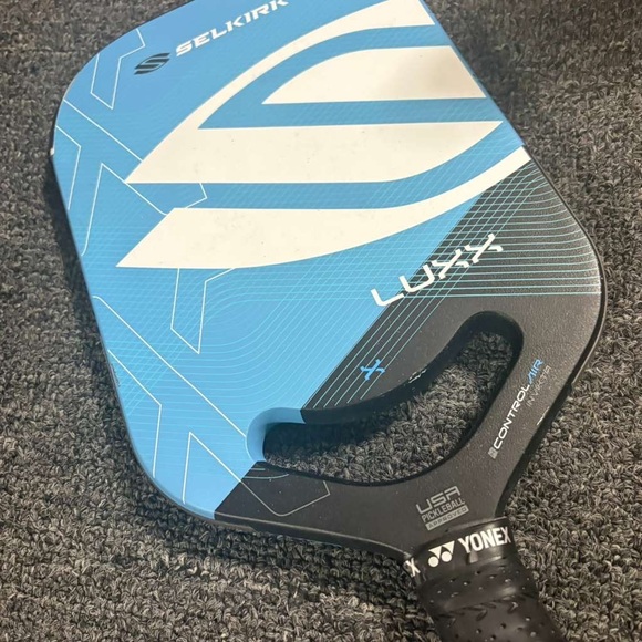 Blue and Black Pickleball Paddle - Picture 2 of 4